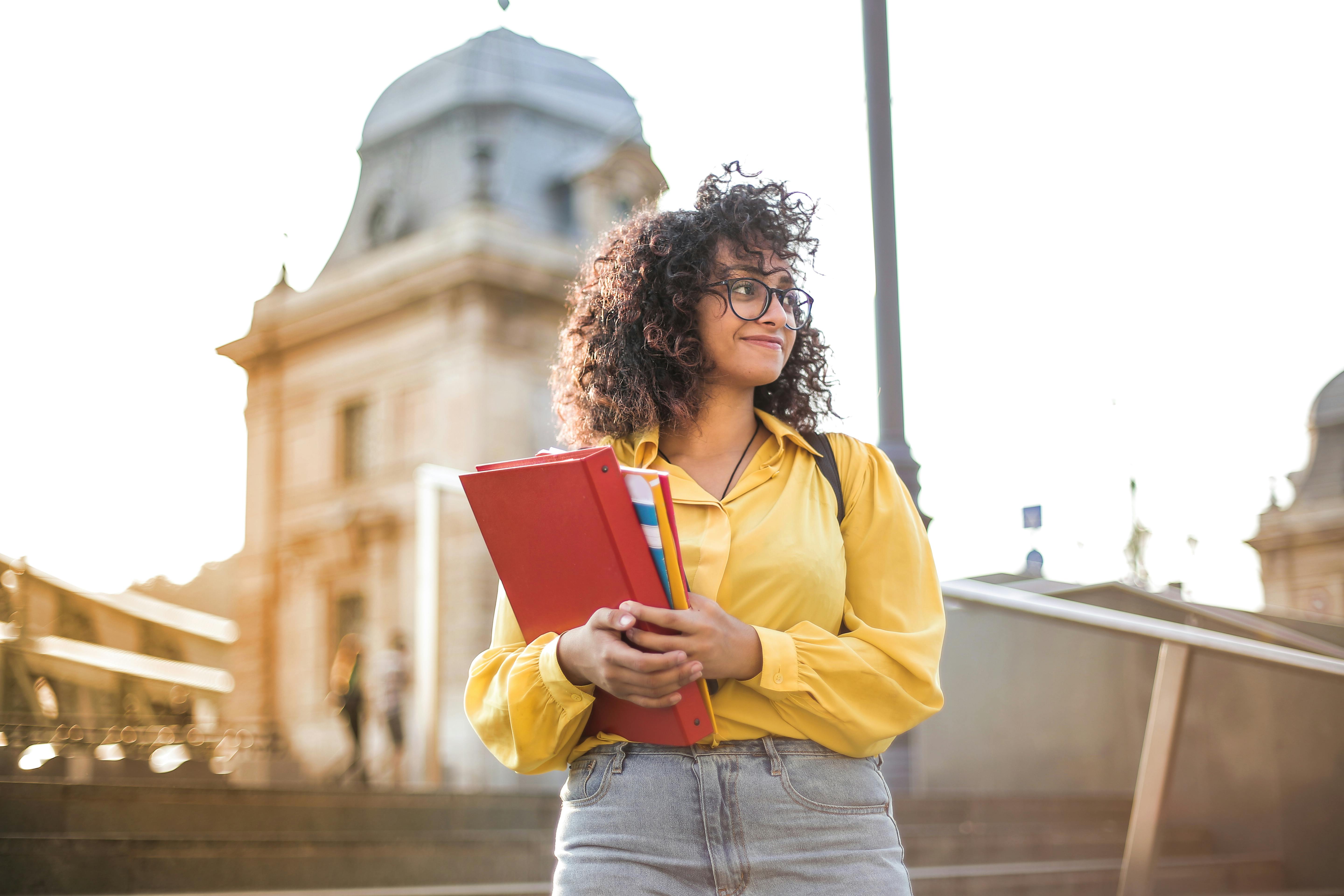 Volver a Estudiar de Adulto: Mitos, Miedos y Oportunidades Reales